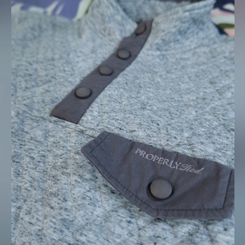 LIKE NEW: Properly Tied Quilted Pullover in Olive - Size XS - Picture 2 of 3